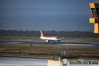 Avianca Airlines - A320 taking off from Curacao Airport