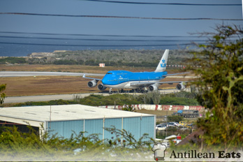 KLM - Boeing 747 taxiing at Curacao Airport