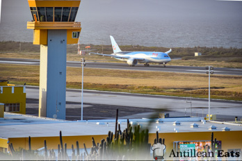 TUI Airlines - 767 taking off